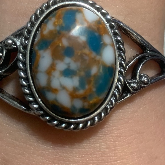 Meet your Posher, Penni!! - Picture 5 of 16